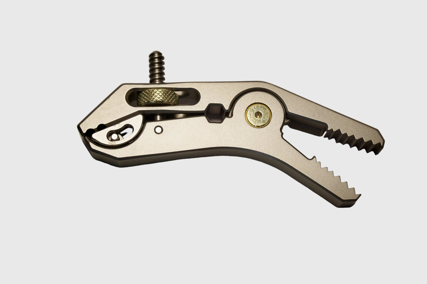 THE HYBRID MULTI GRIP